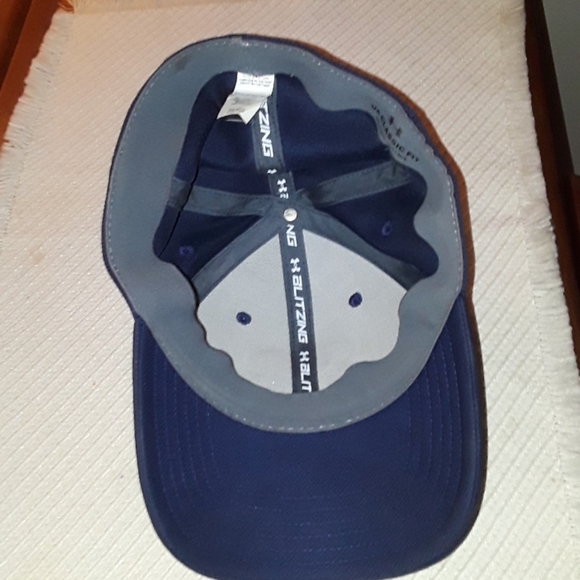 UNDER ARMOUR BASEBALL CAP M/L - Picture 3 of 7